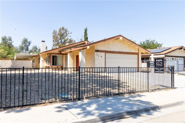 Image 3 for 44837 Hanstead Ave, Lancaster, CA 93535