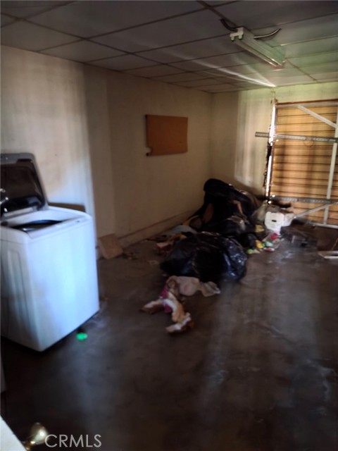 Detail Gallery Image 9 of 11 For 24638 Hemlock Ave, Moreno Valley,  CA 92557 - 4 Beds | 2/1 Baths