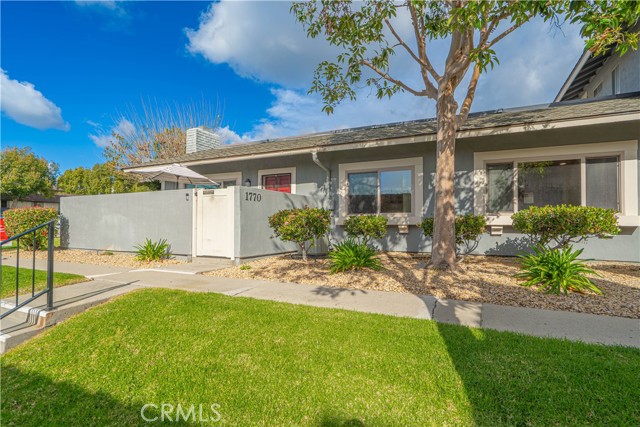 Detail Gallery Image 4 of 62 For 1770 E Avenida De Las Flores, Thousand Oaks,  CA 91362 - 2 Beds | 2 Baths