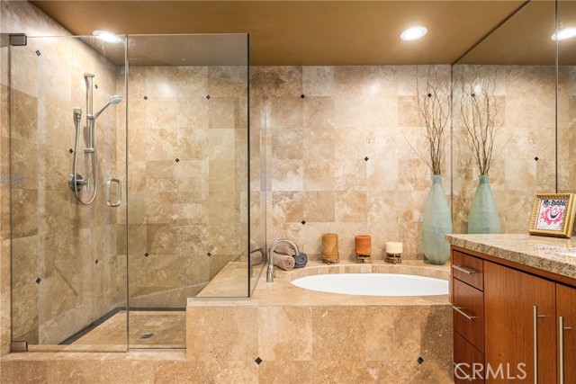 Detail Gallery Image 42 of 59 For 27 Seabrook #73,  Newport Beach,  CA 92660 - 2 Beds | 3 Baths