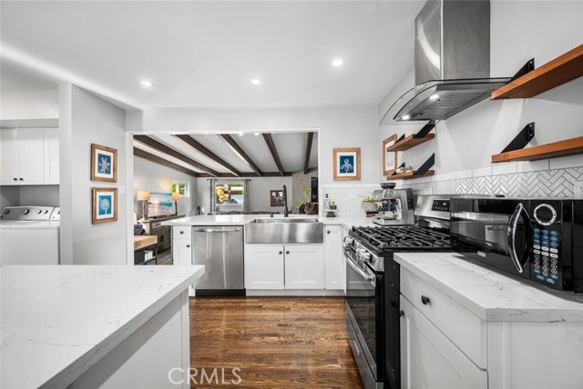 Detail Gallery Image 10 of 59 For 6110 E Walton St, Long Beach,  CA 90815 - 3 Beds | 2 Baths