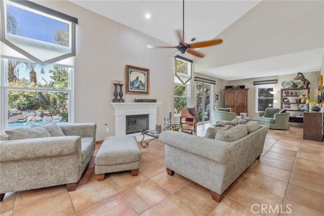 Detail Gallery Image 23 of 75 For 6030 W Country Ct, Visalia,  CA 93277 - 4 Beds | 2/1 Baths