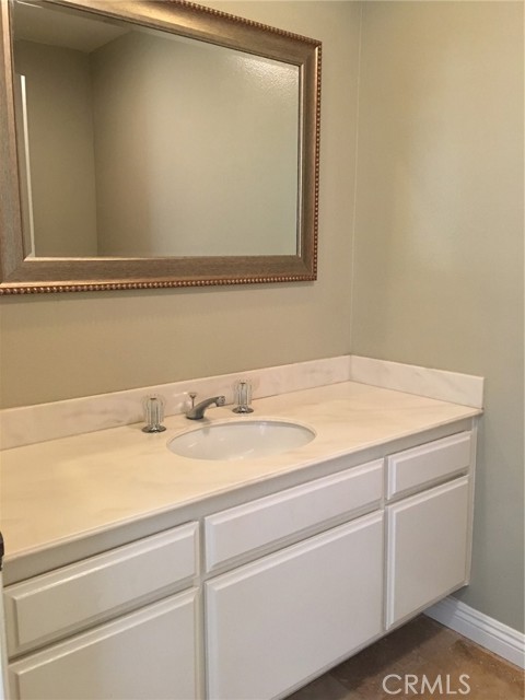Detail Gallery Image 10 of 18 For 48 Hilltop Cir, Rancho Palos Verdes,  CA 90275 - 3 Beds | 2/1 Baths