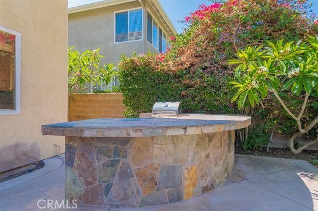 11 Lynnfield, Irvine CA: https://media.crmls.org/medias/46f53498-5397-4c2f-ac19-805b7b5d5bb7.jpg