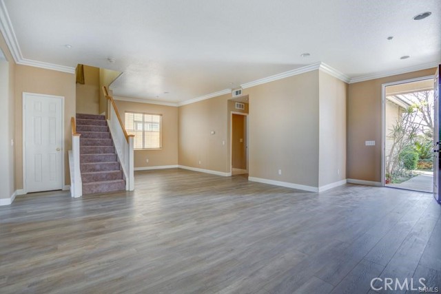 Detail Gallery Image 5 of 38 For 6273 Long Cove Dr, Fontana,  CA 92336 - 3 Beds | 2/1 Baths