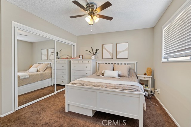 200 43rd Street, Manhattan Beach CA: https://media.crmls.org/medias/46f5e04f-a8c8-4ff1-ab0e-c303a4f1b783.jpg