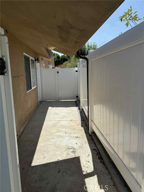 Detail Gallery Image 4 of 4 For 17054 Westbury Drive, Los Angeles,  CA 91344 - 1 Beds | 1 Baths