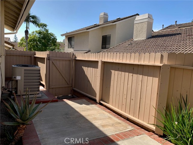 Detail Gallery Image 16 of 20 For 2201 Dublin Ln #3,  Diamond Bar,  CA 91765 - 3 Beds | 2/1 Baths