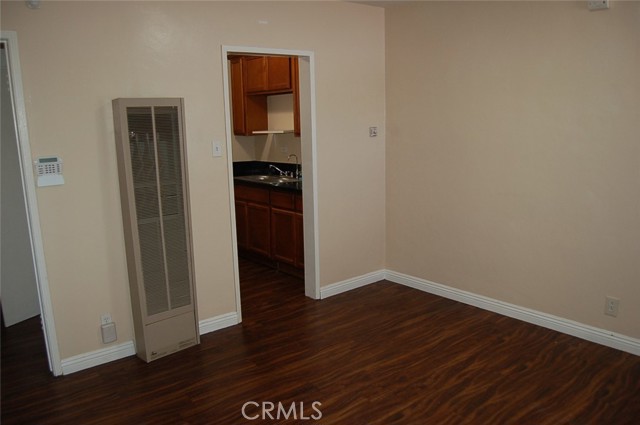 Detail Gallery Image 8 of 23 For 667 N Towne Ave, Pomona,  CA 91767 - 2 Beds | 1 Baths