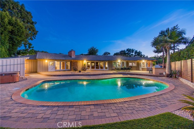 Detail Gallery Image 45 of 53 For 1430 La Perla Ave, Long Beach,  CA 90815 - 4 Beds | 3/1 Baths
