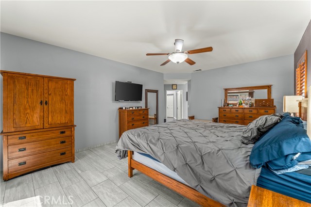 13503 Copper Street, Victorville CA: https://media.crmls.org/medias/46f7426f-8da5-49bf-9204-e3eab1f07ab9.jpg