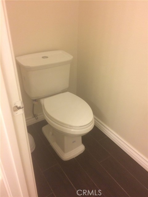 Detail Gallery Image 17 of 28 For 2091 Lake Shore Dr #B,  Chino Hills,  CA 91709 - 3 Beds | 2/1 Baths