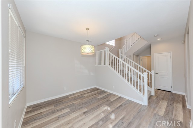 4 Paseo Pensamiento, Rancho Santa Margarita CA: https://media.crmls.org/medias/46f80a2b-2c61-41a0-8554-6f1a8b950e24.jpg