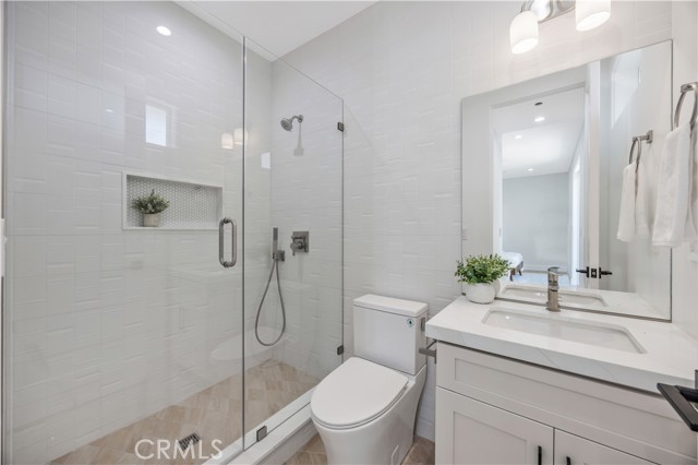 2405 Mathews Avenue, Redondo Beach CA: https://media.crmls.org/medias/46f89f59-ba50-481f-b772-525ff3f6994d.jpg