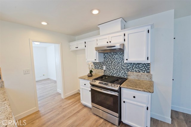 Detail Gallery Image 6 of 18 For 2520 Mirador Dr, Bakersfield,  CA 93305 - 4 Beds | 2 Baths