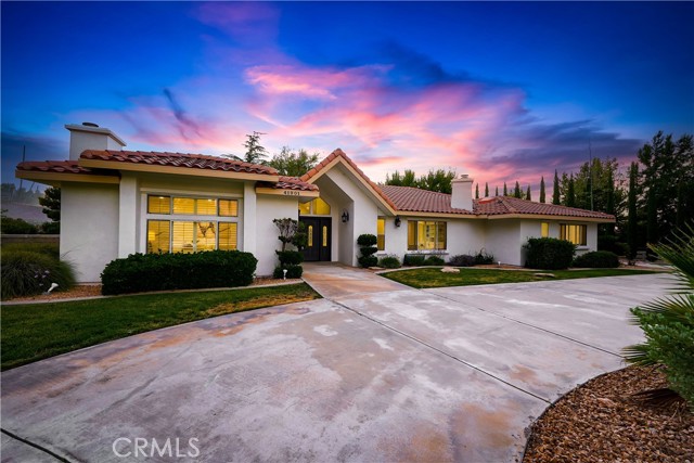 Detail Gallery Image 2 of 68 For 41901 Calle Clarita, Lancaster,  CA 93536 - 4 Beds | 4 Baths