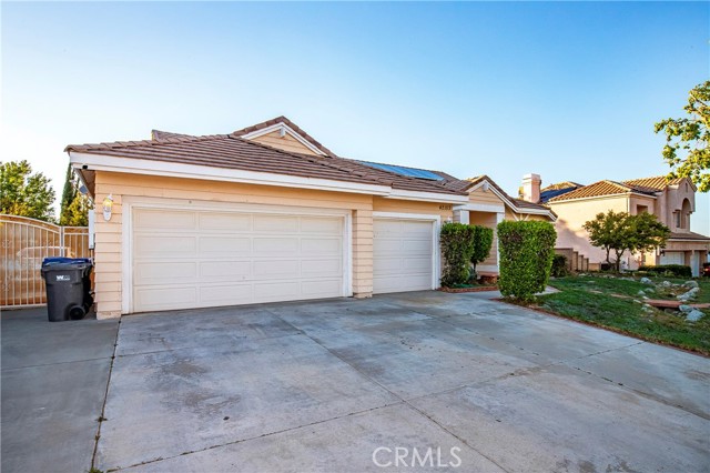42153 Parkmont Drive, Lancaster CA: https://media.crmls.org/medias/46fba7c3-0a9a-4a6b-9c48-b09046c1987b.jpg