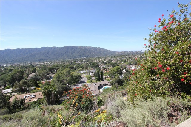 Detail Gallery Image 4 of 27 For 2914 Hopeton, La Crescenta,  CA 91214 - 3 Beds | 2 Baths