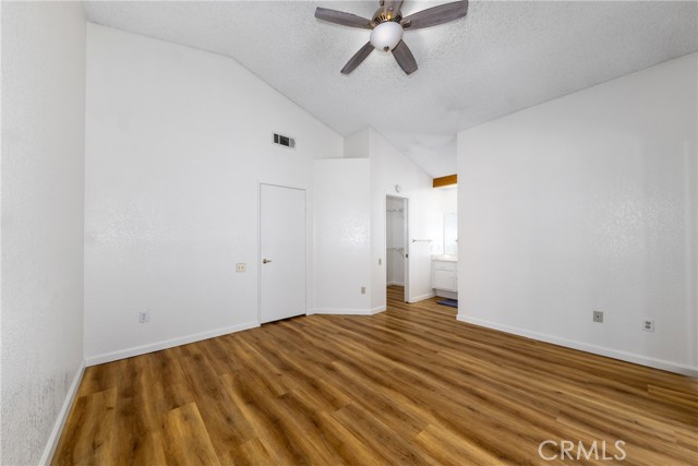 Detail Gallery Image 9 of 29 For 16880 Glennaire Ave, Victorville,  CA 92395 - 3 Beds | 2 Baths