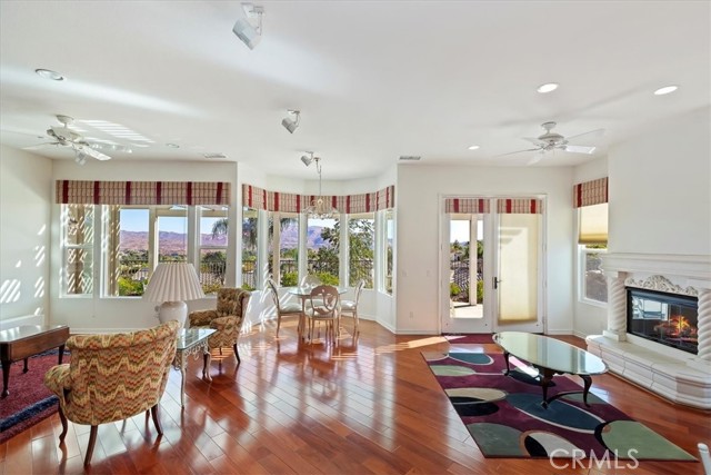 Image 16 of 42 For 23984 Four Corners Court