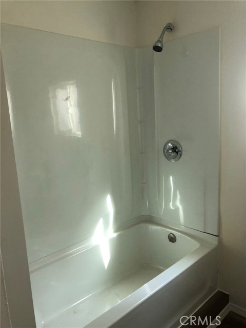 411 N Main, Lake Elsinore CA: https://media.crmls.org/medias/46fde720-2804-42db-a6ce-295b25f02ed5.jpg