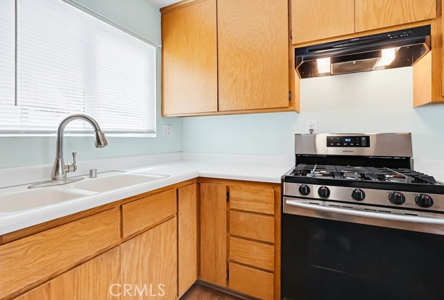 Image 17 of 75 For 5812 Graywood