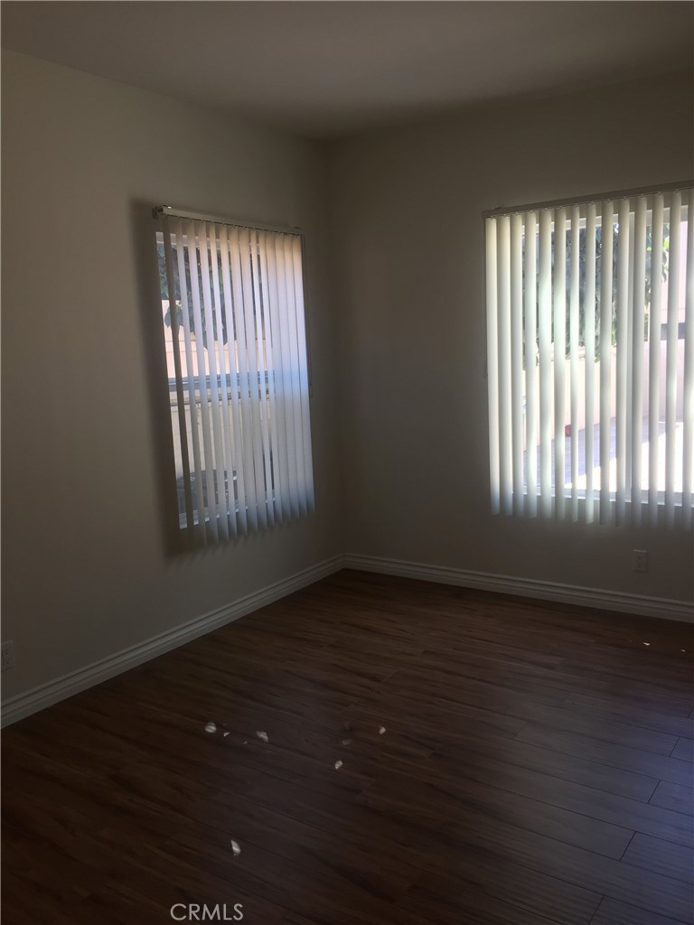 https://media.crmls.org/medias/46fe03e6-ec82-469a-80c5-93bd9ab6035a.jpg?preset=X-Large