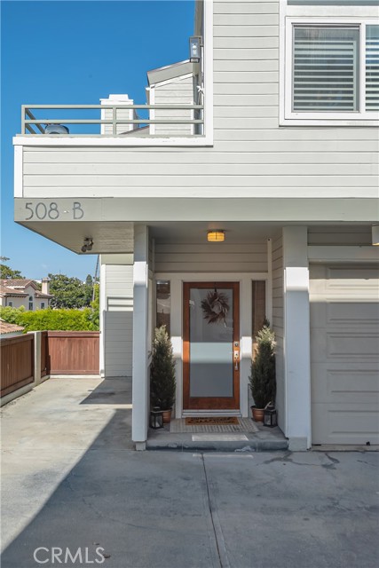 508 Juanita Avenue, Redondo Beach, California 90277, 4 Bedrooms Bedrooms, ,3 BathroomsBathrooms,Residential,Sold,Juanita,SB22050951