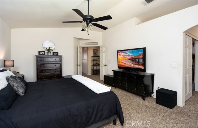 Detail Gallery Image 15 of 36 For 1065 Sycamore Ln, San Jacinto,  CA 92582 - 6 Beds | 3 Baths