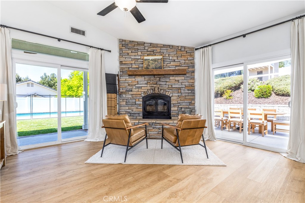 1307 Crown Way