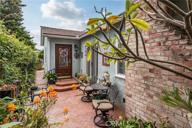 2322 W 156th Street, Gardena CA: https://media.crmls.org/medias/47009099-40fd-4494-937d-d8c585ee673e.jpg