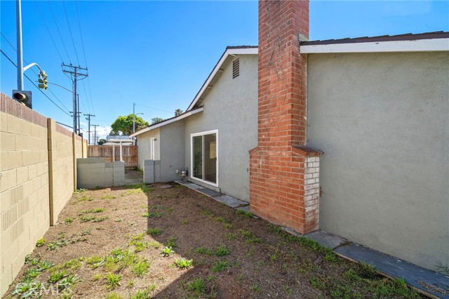 Detail Gallery Image 30 of 34 For 15001 Sussex Circle, Huntington Beach,  CA 92647 - 3 Beds | 2 Baths