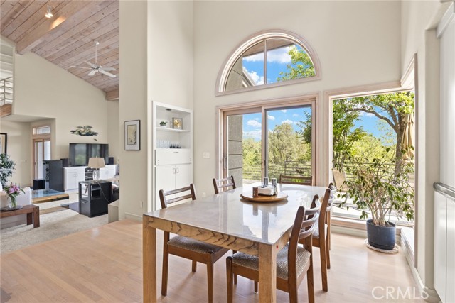 Detail Gallery Image 8 of 52 For 49 Spanish Garden Dr, Chico,  CA 95928 - 4 Beds | 4 Baths