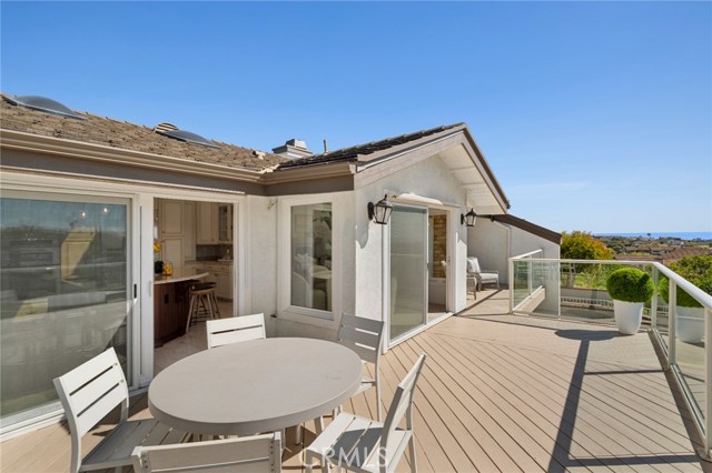 Detail Gallery Image 17 of 51 For 15 Curl Dr, Corona Del Mar,  CA 92625 - 3 Beds | 3 Baths