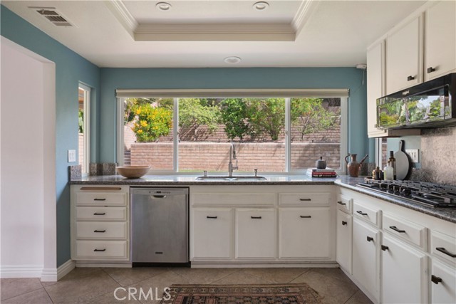 Detail Gallery Image 13 of 30 For 21632 Treeline Ln, Lake Forest,  CA 92630 - 3 Beds | 2/1 Baths