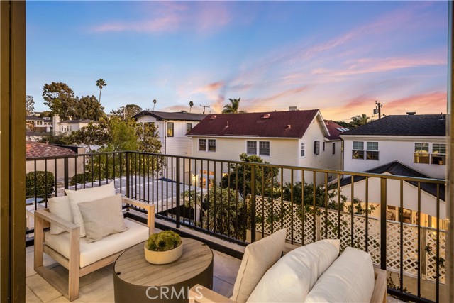 644 29th Street, Manhattan Beach, California 90266, 5 Bedrooms Bedrooms, ,6 BathroomsBathrooms,Residential,Sold,29th Street,PV23034643