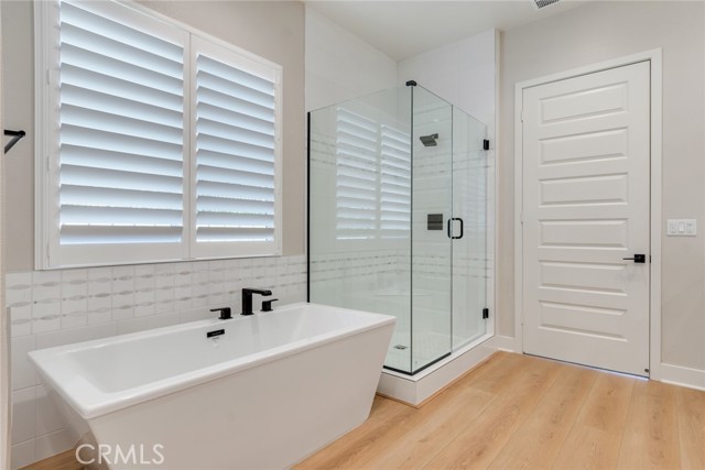 Detail Gallery Image 16 of 26 For 6548 Canyon Oaks Dr, Simi Valley,  CA 93063 - 4 Beds | 3/1 Baths