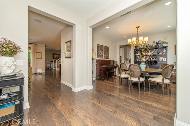 Image 2 of 66 For 220 Barnes  