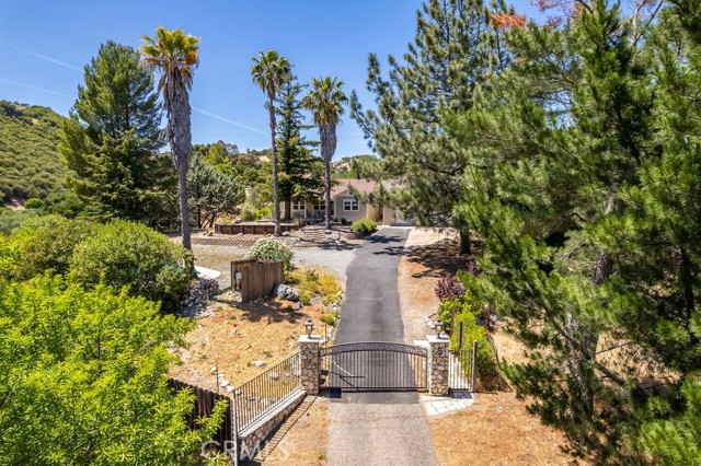 Detail Gallery Image 35 of 37 For 5 W 12th St, Paso Robles,  CA 93446 - 3 Beds | 3 Baths