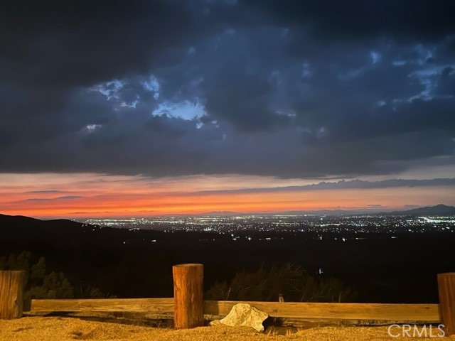 https://media.crmls.org/medias/4707a4c9-83f7-4446-be12-8d0cd4503426.jpg?preset=X-Large