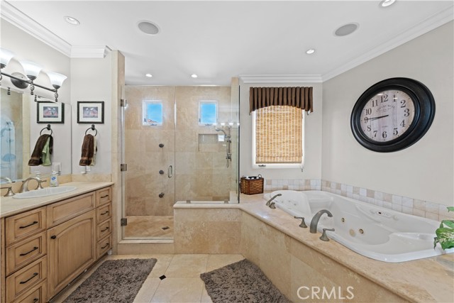 Detail Gallery Image 52 of 75 For 221 Rivo Alto Canal, Long Beach,  CA 90803 - 4 Beds | 5 Baths