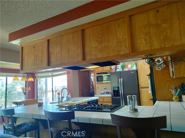 2390 Trinity Road, Pinon Hills CA: https://media.crmls.org/medias/4707c590-51d9-4234-a11a-3672e505de9c.jpg