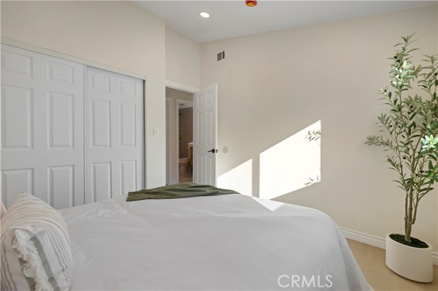 Detail Gallery Image 21 of 28 For 18640 Kimbrough St, Canyon Country,  CA 91351 - 3 Beds | 2 Baths