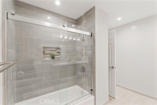 Detail Gallery Image 19 of 48 For 1616 Granville Ave #202,  Los Angeles,  CA 90025 - 2 Beds | 2 Baths