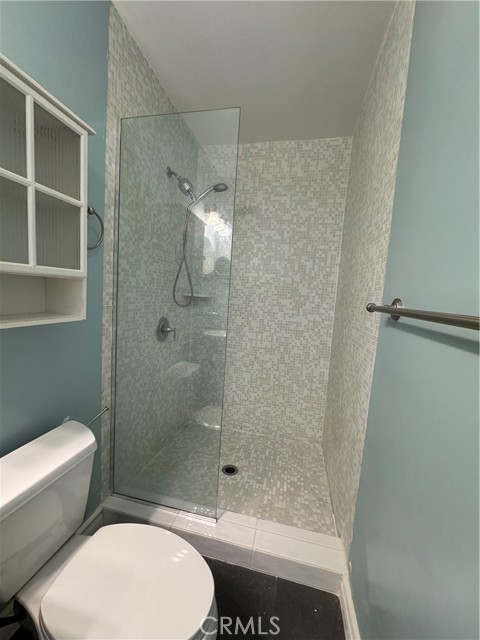 Detail Gallery Image 12 of 29 For 5821 Columbus Ave, Van Nuys,  CA 91411 - 4 Beds | 2 Baths