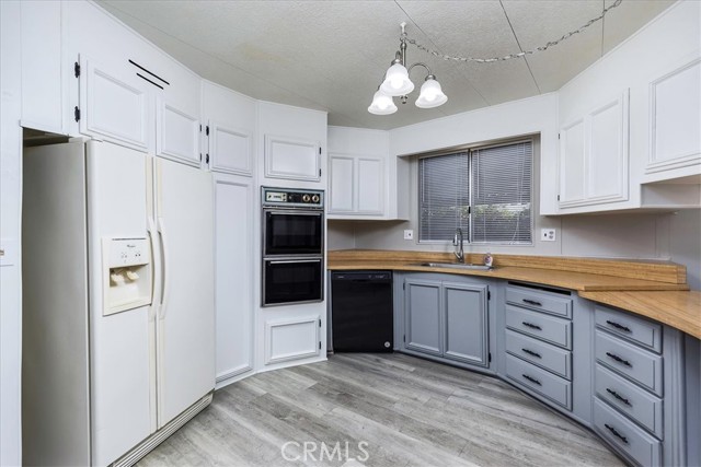 Detail Gallery Image 8 of 43 For 27701 Murrieta Rd #70,  Menifee,  CA 92586 - 2 Beds | 2 Baths