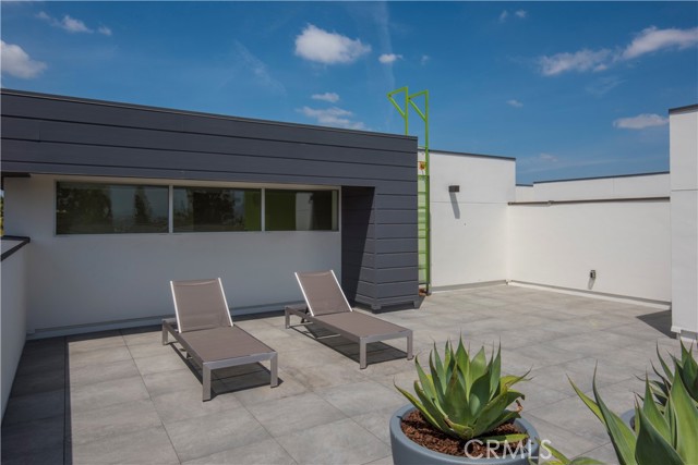 Detail Gallery Image 18 of 25 For 12117 Valleyheart Dr #301,  Studio City,  CA 91604 - 1 Beds | 1 Baths