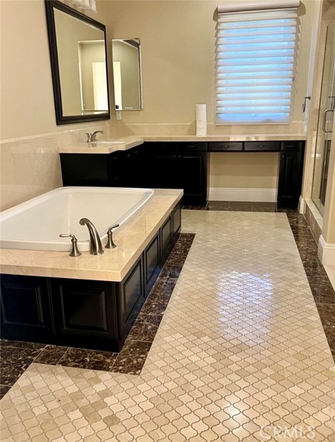 Image 4 of 6 For 18148 Avnda Orilla