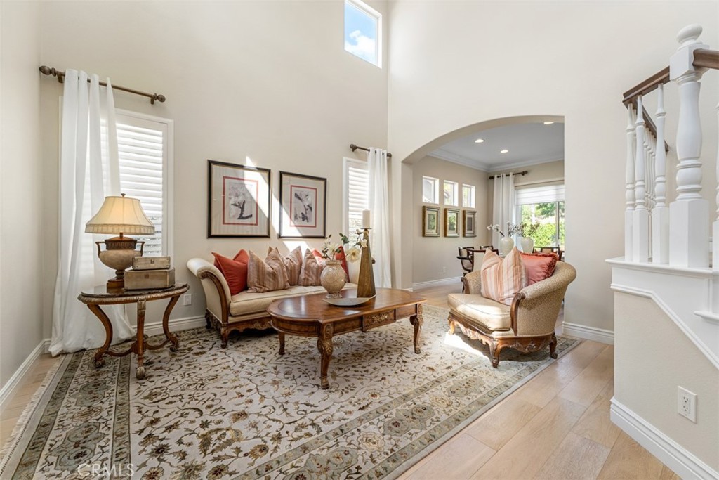 https://media.crmls.org/medias/470b109c-226d-4991-aa34-a5b976bef28b.jpg?preset=X-Large
