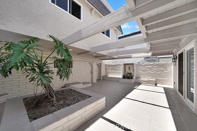 MLS #OC25221978 image #15